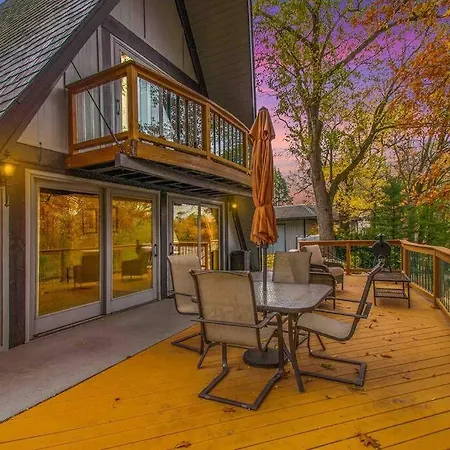 Riverhaven Glamorous A-Frame On St Joe River!